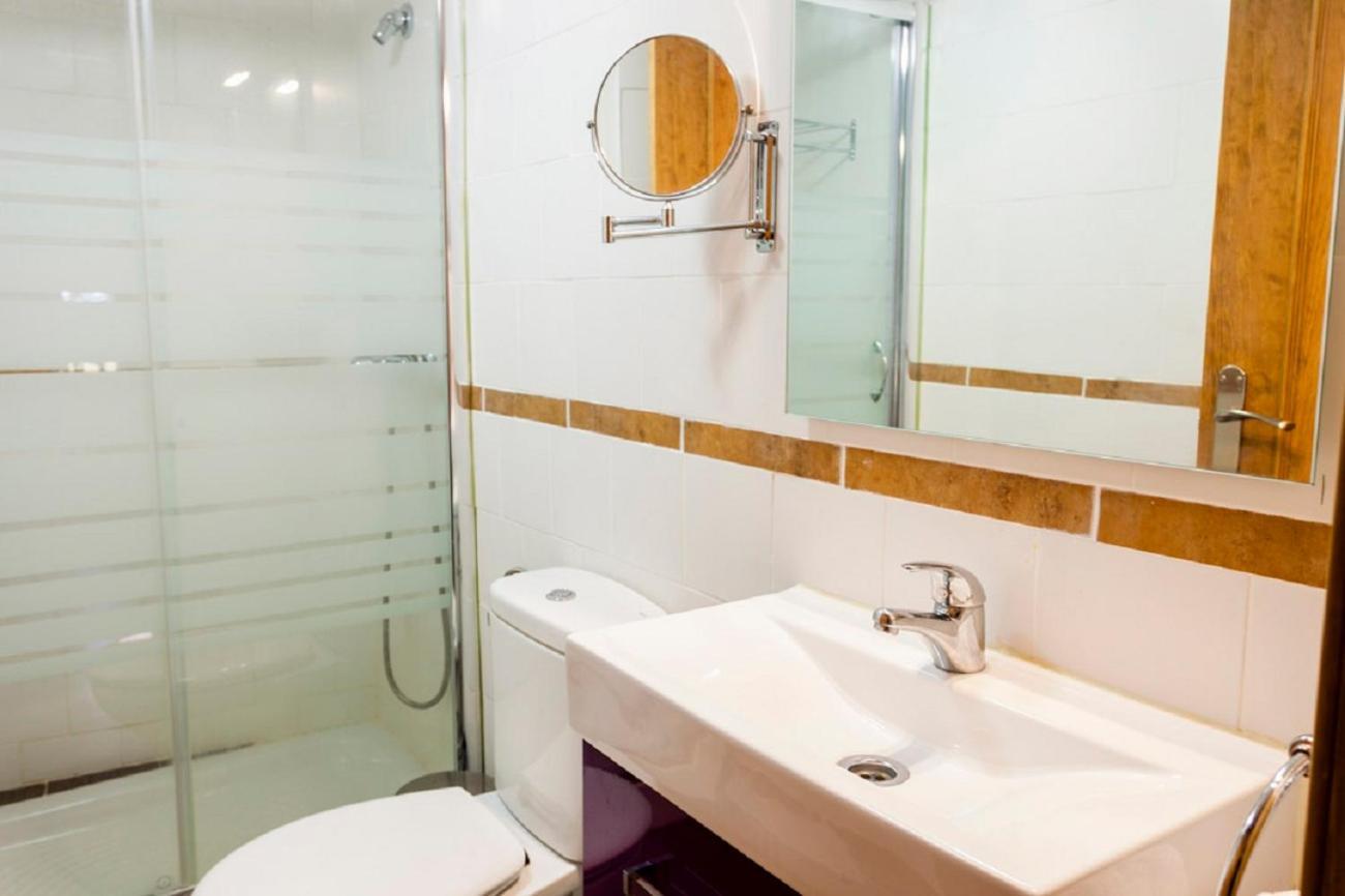 Apartamentos Casa Samper 산타 에우랄리아 데 갈레고 객실 사진