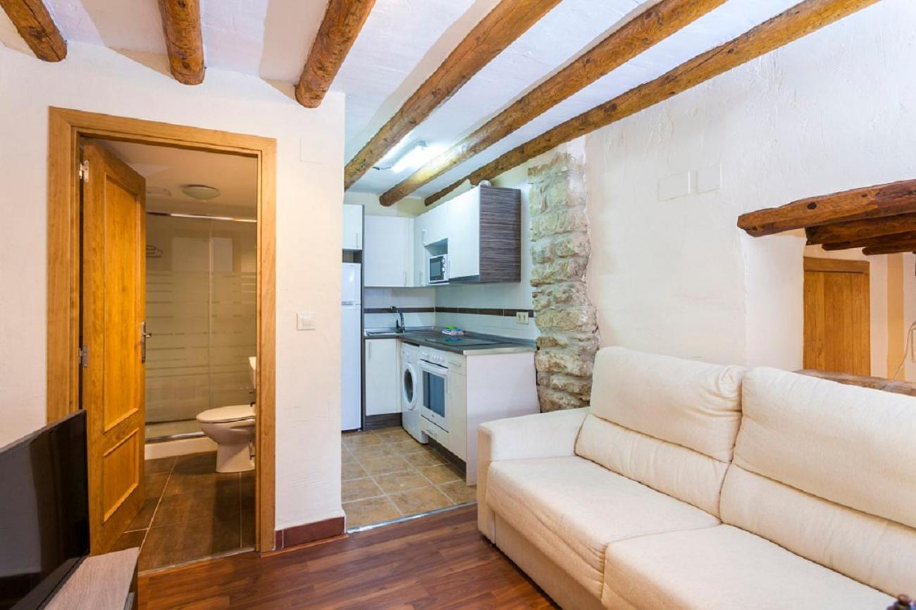 Apartamentos Casa Samper 산타 에우랄리아 데 갈레고 객실 사진