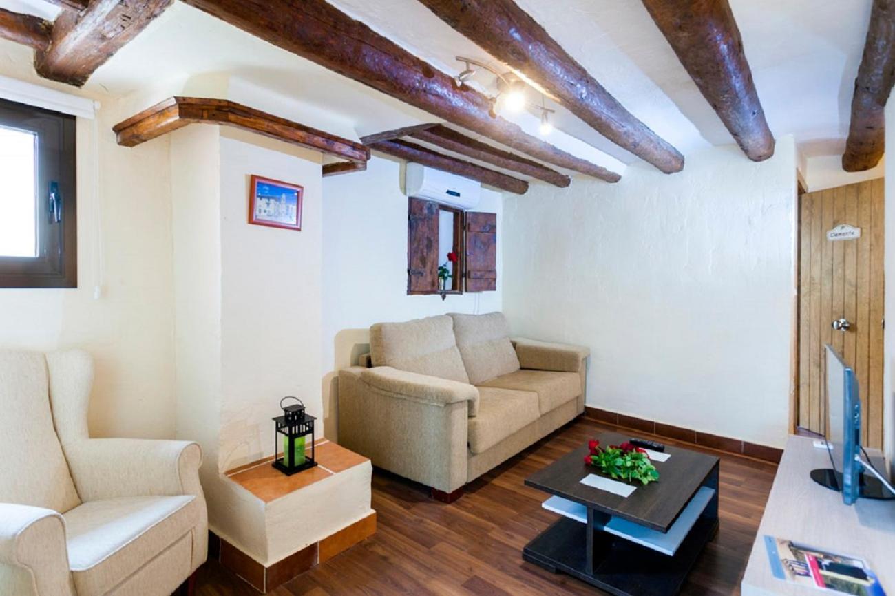 Apartamentos Casa Samper 산타 에우랄리아 데 갈레고 객실 사진