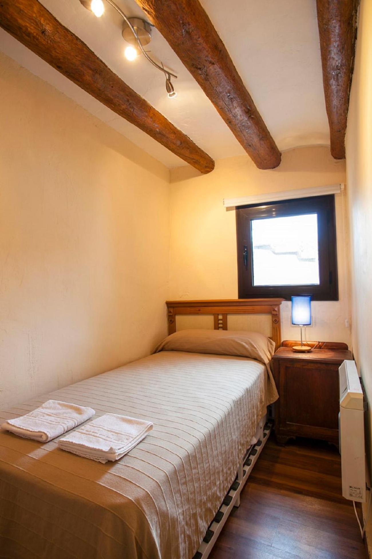 Apartamentos Casa Samper 산타 에우랄리아 데 갈레고 객실 사진