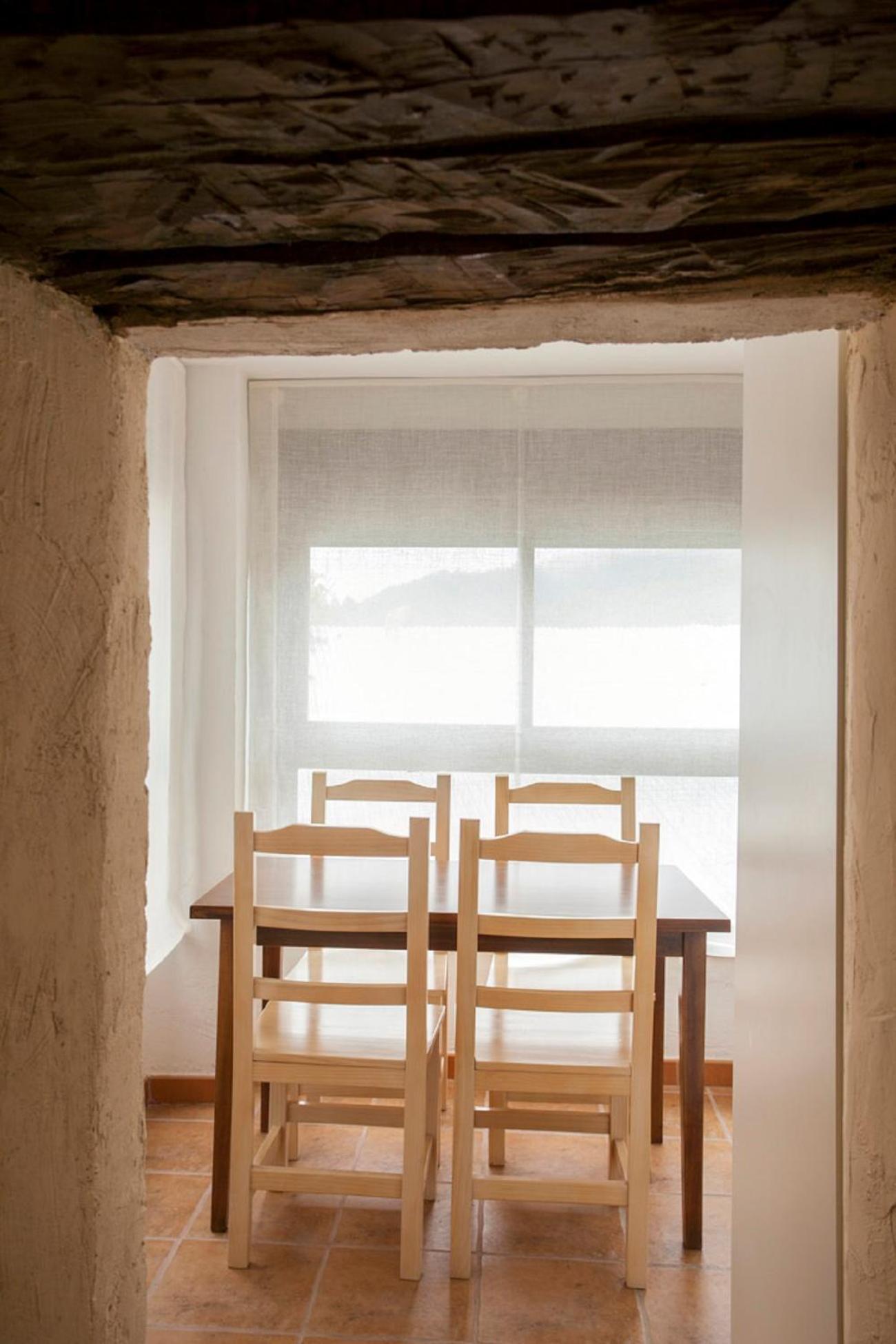 Apartamentos Casa Samper 산타 에우랄리아 데 갈레고 객실 사진
